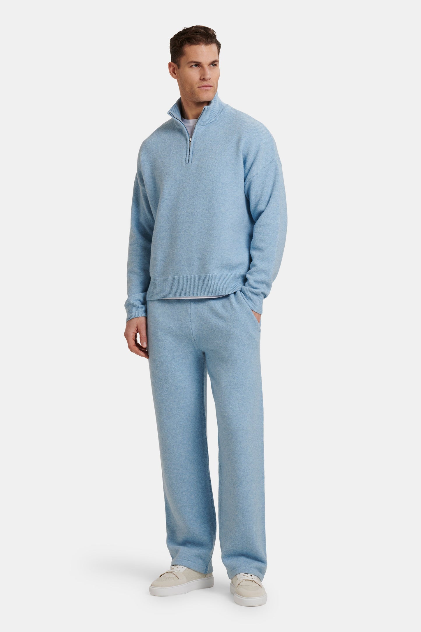 THE SAVONA JOGGER CLEAN SHAPE