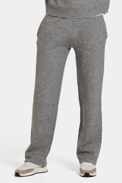 THE SAVONA JOGGER CLEAN SHAPE